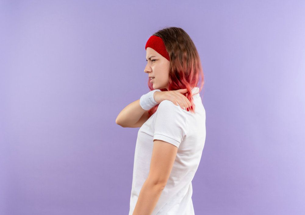 Bolesť ramena pri dvíhaní ruky – príčiny a riešenie